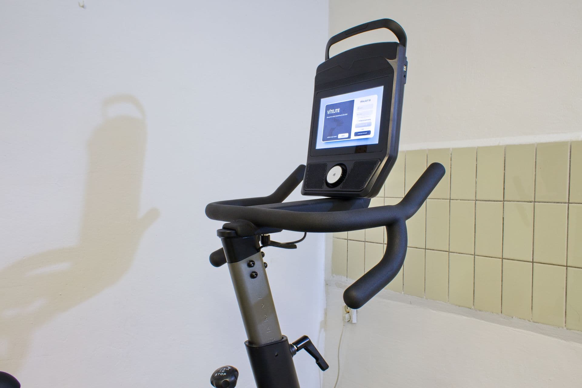 recenze cyklotrenažéru insportline, testado