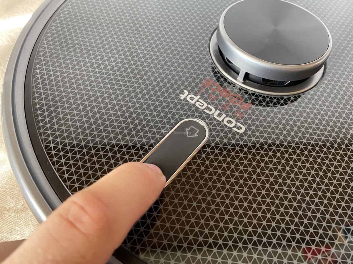 test robotického vysavače s mopem Concept VR3210