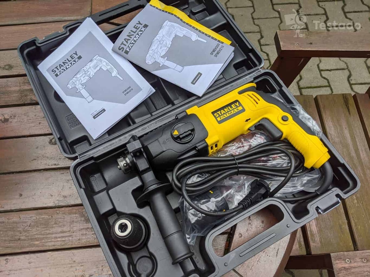 test vrtacího kladiva Stanley Fatmax SFMEH210 - obsah balení