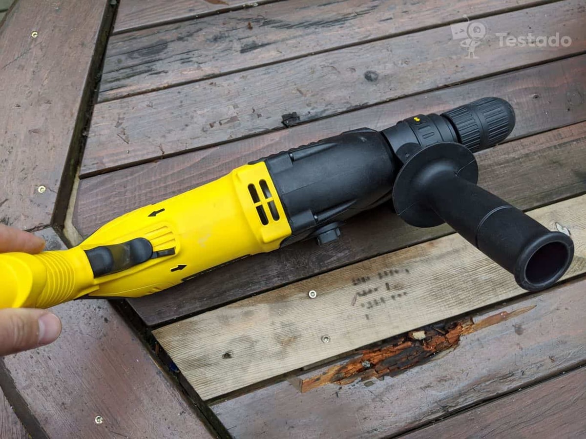 test vrtacího kladiva Stanley Fatmax SFMEH210
