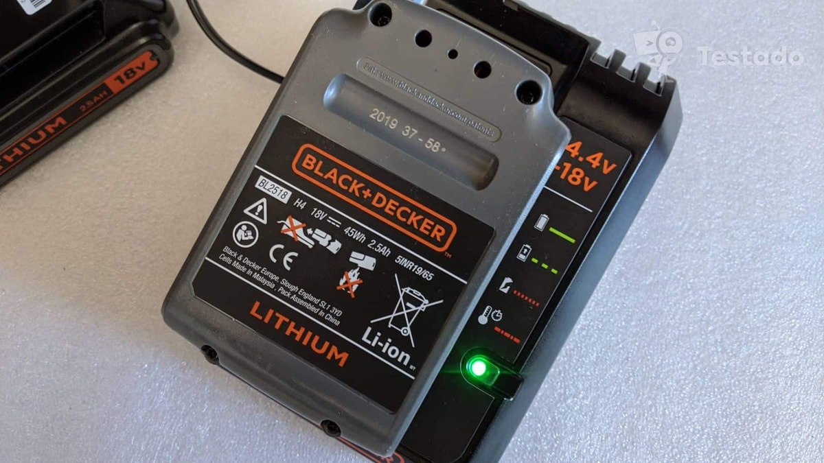 recenze zahradní akumulátorové sekačky Black & Decker BCMW3318 - výdrž