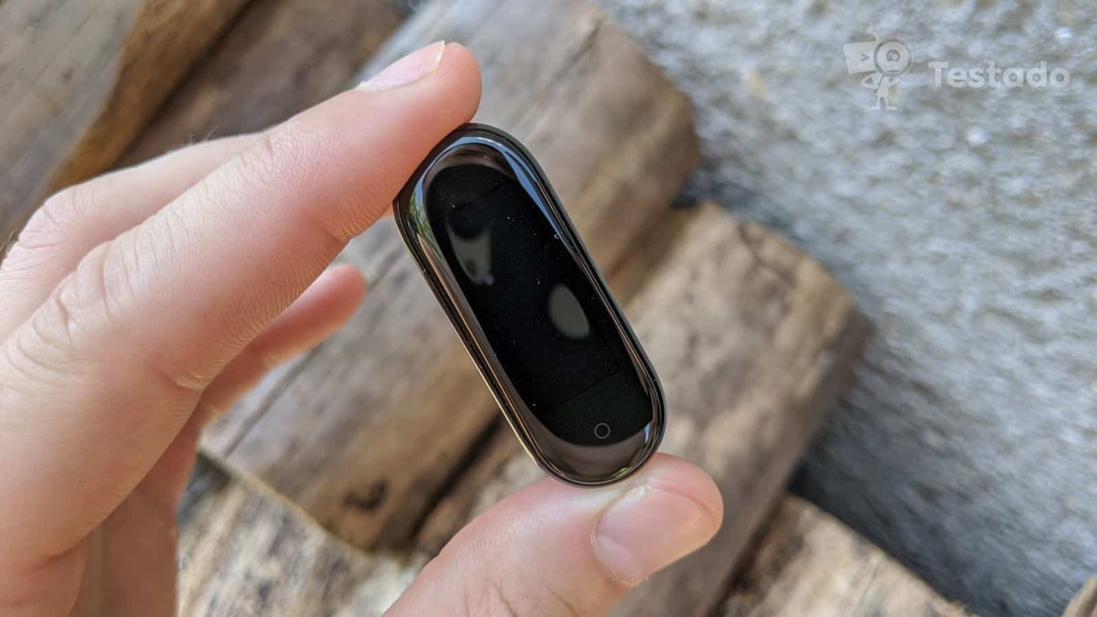 test a recenze chytrého náramku Xiaomi Mi Band 5