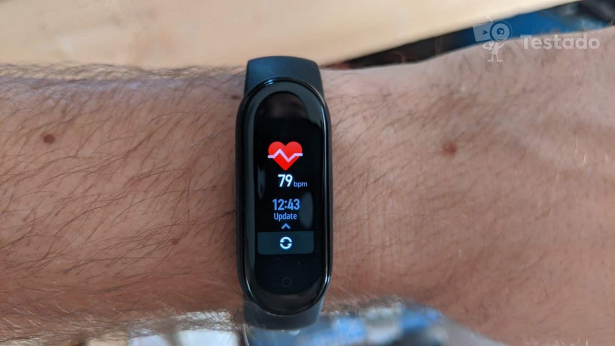 test a recenze chytrého náramku Xiaomi Mi Band 5