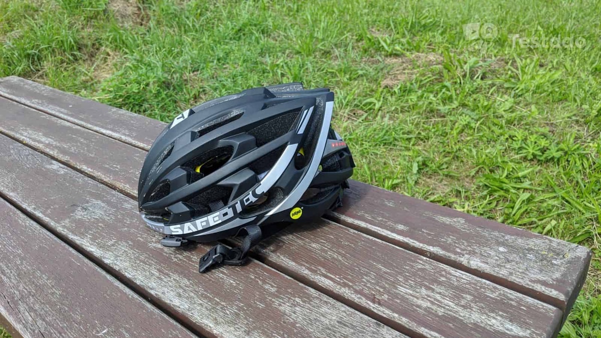 Recenze helmy na kolo Safe-Tec TYR 3