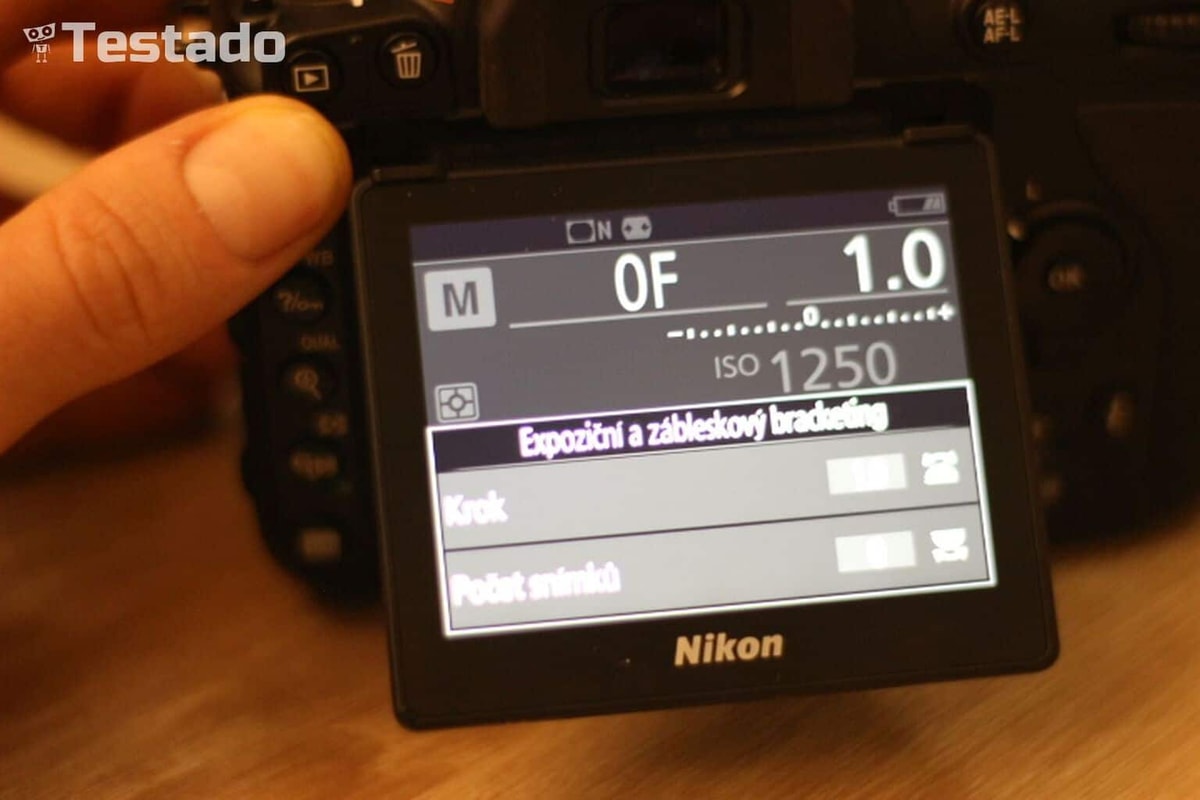Nikon D7500