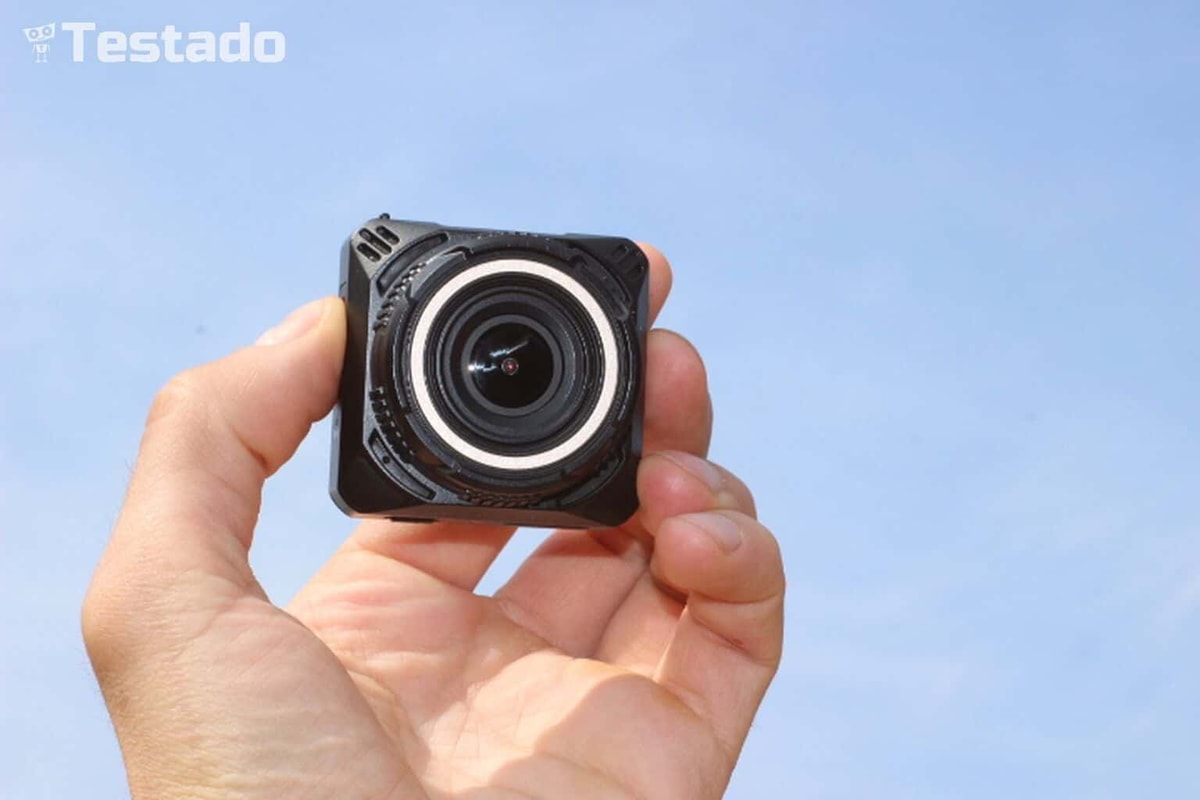 Recenze autokamery Navitel R600 Quad HD