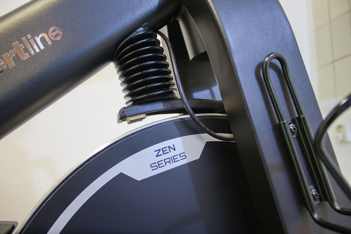 magneticko mechanická zátěž setrvačníku inSPORTline ZenRoute 1200, Testado recenze