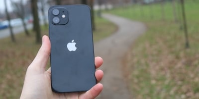 iPhone 12