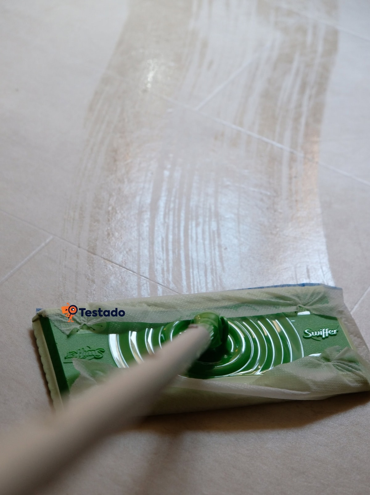 Swiffer mop vytírání