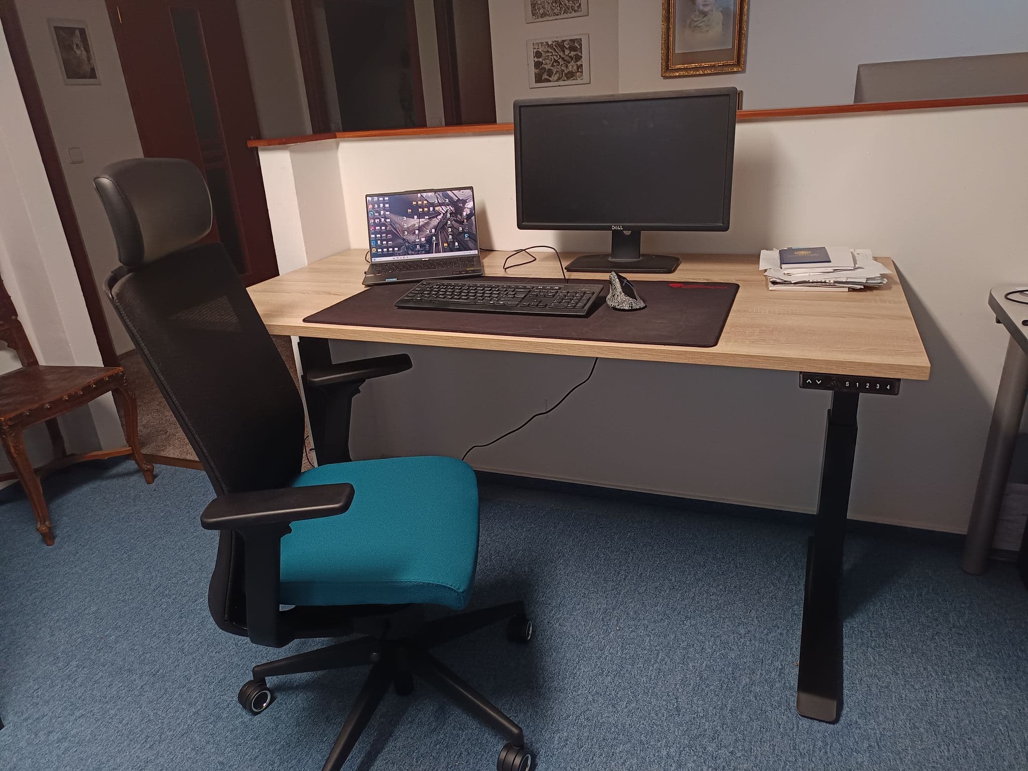 SmartDesk Home Office stůl i židle