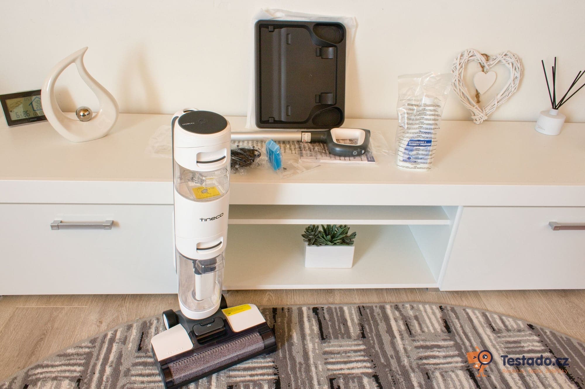 obsah balení tineco infloor breeze, recenze testado