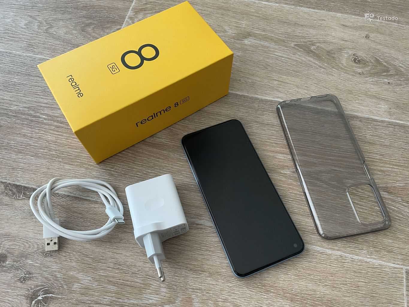 recenze mobilu Realme 8 - obsah balení