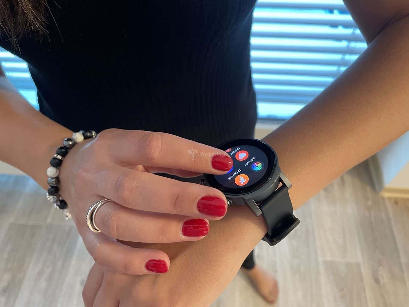 recenze-chytrych-hodinek-ticwatch-e3-48.jpg