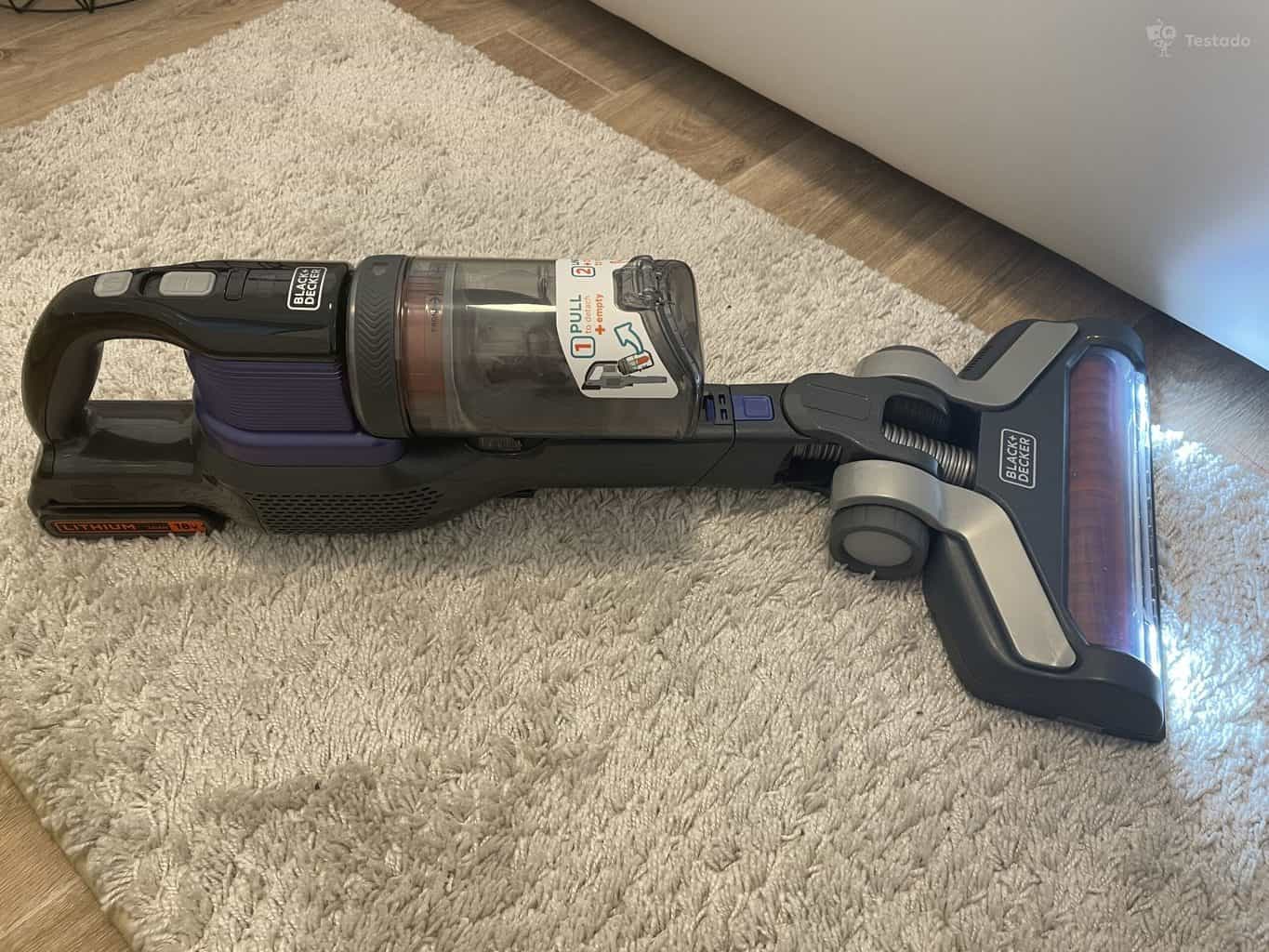 test tyčového vysavače Black & Decker BHFEV182CP