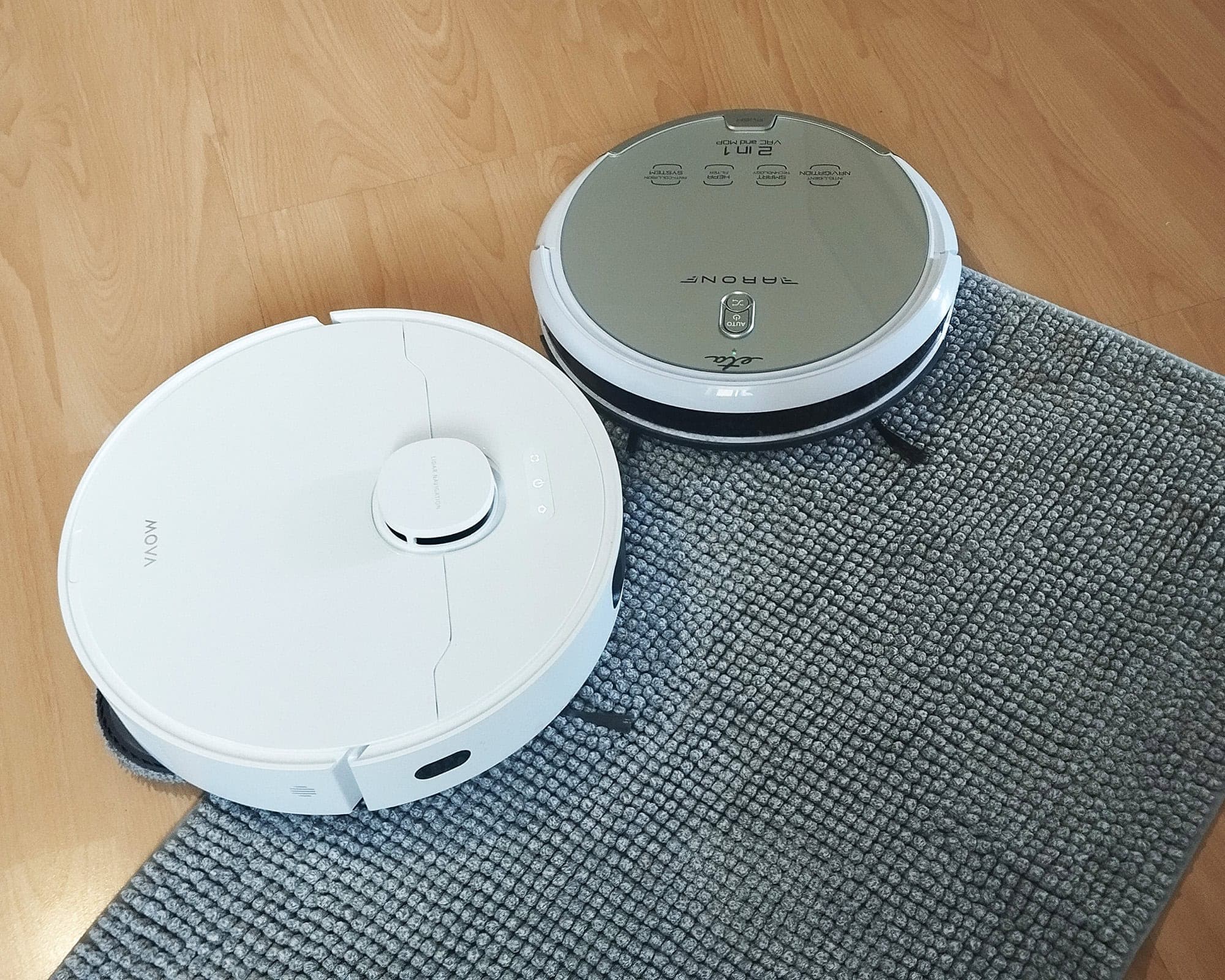 Vysavač Mova E30 Ultra - Recenze - Porovnání s jiným modelem